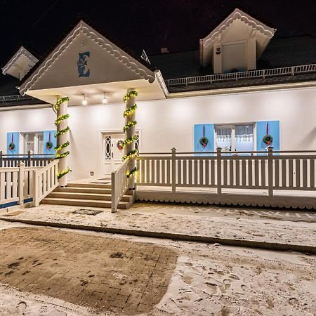 Apt Fiona4 Centrum700M Parking Bezplatny Monitorowany Salon Z Sypialnia Tv Lazienka Kuchnia Rekuperacja Karpacz Exteriör bild