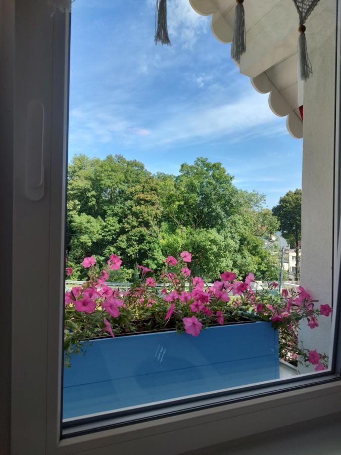 Apt Fiona4 Centrum700M Parking Bezplatny Monitorowany Salon Z Sypialnia Tv Lazienka Kuchnia Rekuperacja Karpacz Exteriör bild
